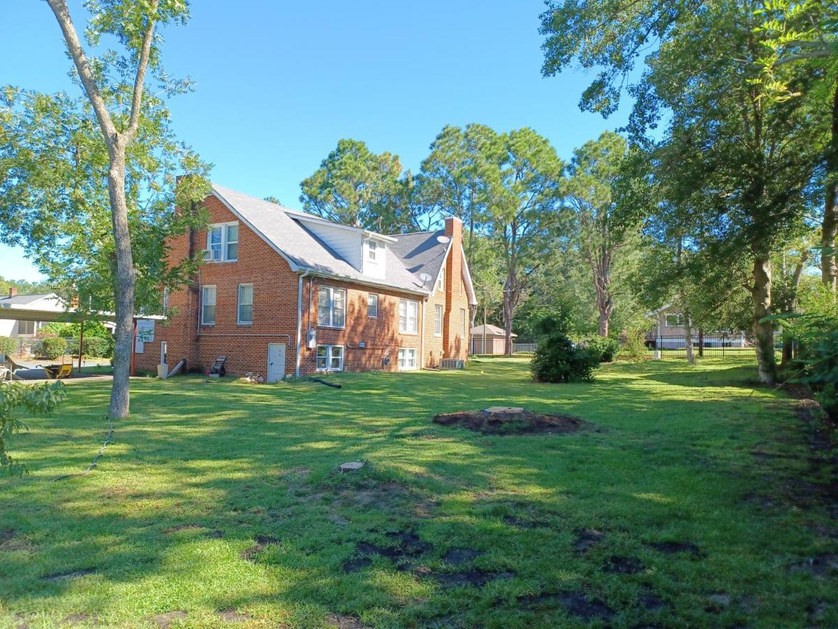 Brick House Retreat Hotel Hamlet Exterior photo